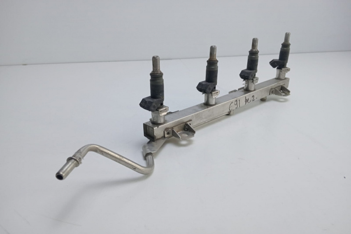 Rampa injectoare 1.6 benzina 7526892 BMW Seria 3 E90/E91/E92/E93 [2004 - 2010]