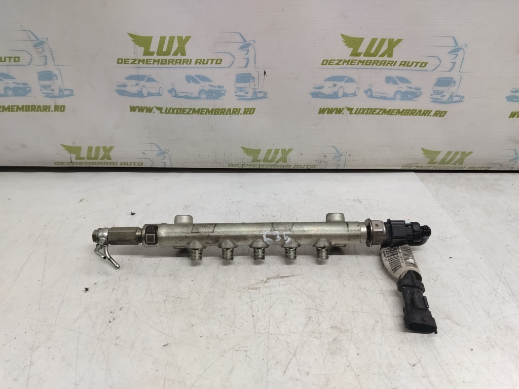 Rampa injectoare 1.6 cdti b16dth 55570022 Opel Zafira C [2012 - 2016] 1.6 cdti B16DTH