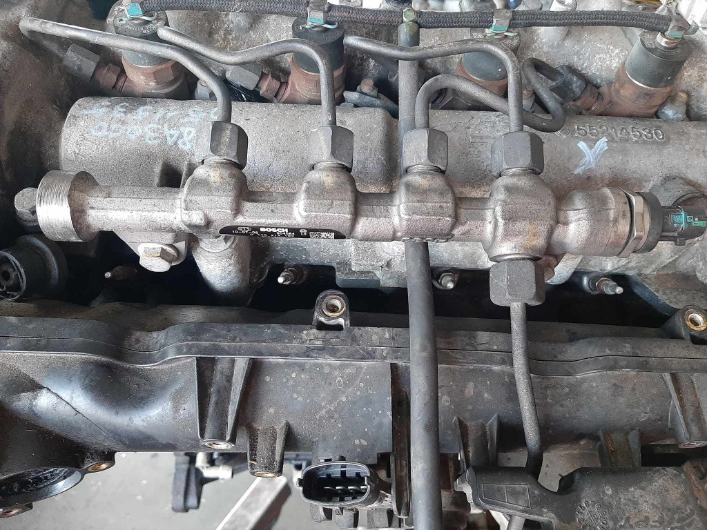 Rampa injectoare 1.6 d alfa romeo mito fiat bravo lancia musa delta 0445214192