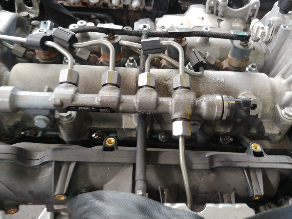 Rampa injectoare 1.6 d multijet 55260384 fiat tipo 500x jeep compass 0445214363 55272135