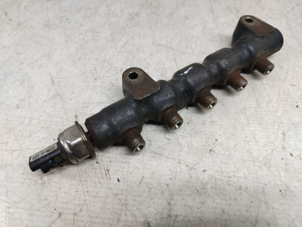 Rampa injectoare 1.6 tdci 9654592680 Citroen C4 [2004 - 2008]