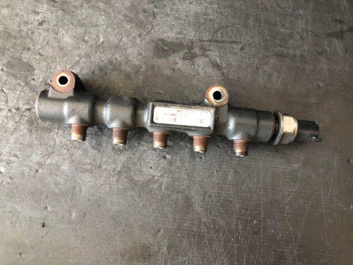 Rampa injectoare 1.6 tdci ford focus 2 c-max 9654592680