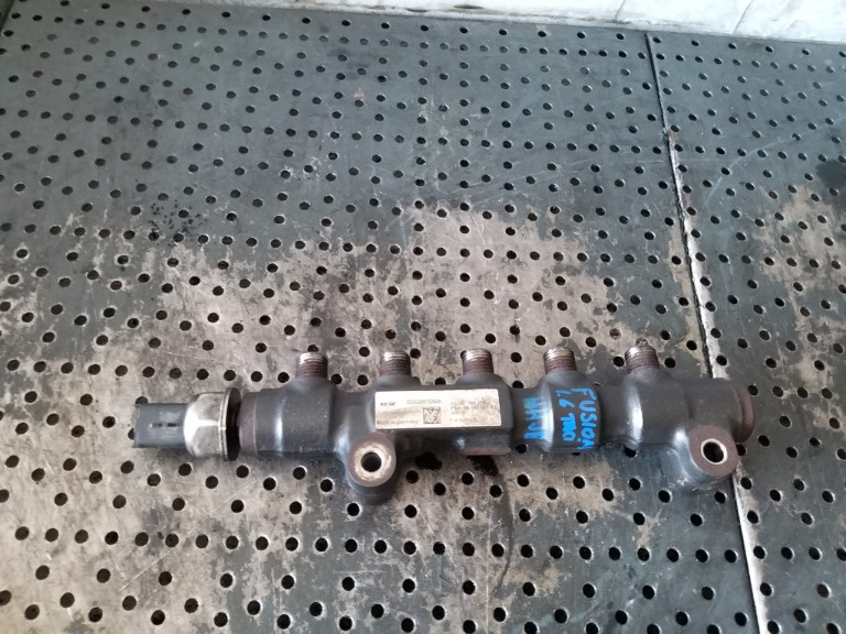 Rampa injectoare 1.6 tdci ford fusion 9654590 9654592680