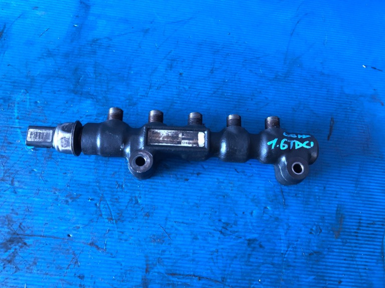 Rampa injectoare 1.6 tdci g8dd ford focus 2 965459268
