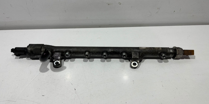 Rampa injectoare 1.6 tdi CAY 03L130089B Volkswagen VW Sharan 2 [2010 - 2015]