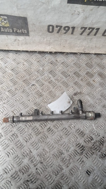 Rampa injectoare 1.6 TDI CAY VW Passat B7 an 2012 cod 03L130089AA