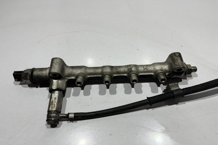 Rampa injectoare 1.7 CDTI 55PP0501 Opel Corsa D [2006 - 2011]