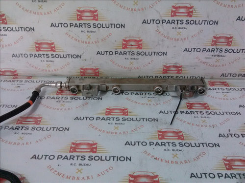 Rampa injectoare 1.8 B VOLVO S40 an fabr. 2009