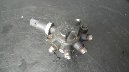 Rampa injectoare 1.8 tdci f9da ford focus transit connect r9144z020c 1s4q9d280ac