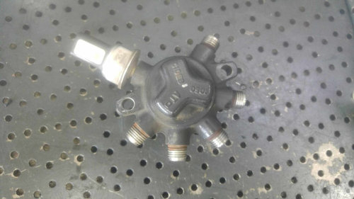 Rampa injectoare 1.8 tdci ford focus 1 focus 2 s-max c-max 4m5q9d280db