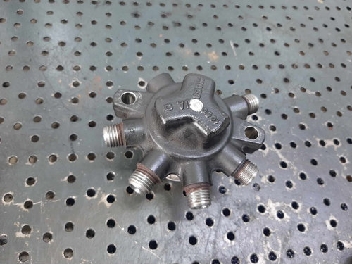 Rampa injectoare 1.8 tdci ford focus 1 focus 2 4m5q9d280db