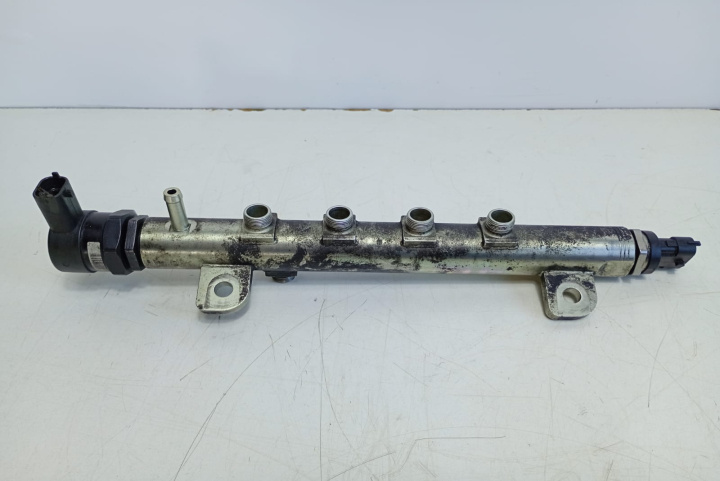 Rampa injectoare 1.9 cdti 0445214057 Opel Vectra C [facelift] [2005 - 2009]