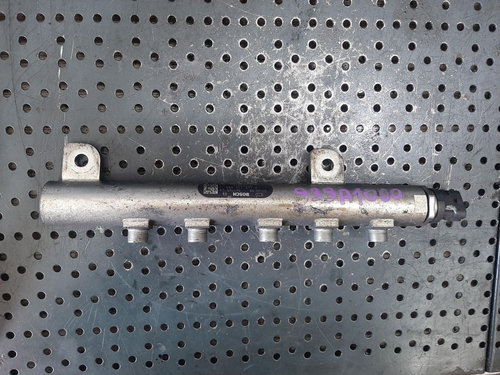 Rampa injectoare 1.9 d fiat grande punto stilo bravo croma multipla stilo alfa romeo 147 159 0445214...