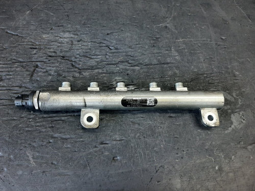 Rampa injectoare 1.9 d fiat grande punto stilo bravo croma multipla stilo 0445214095 55197370