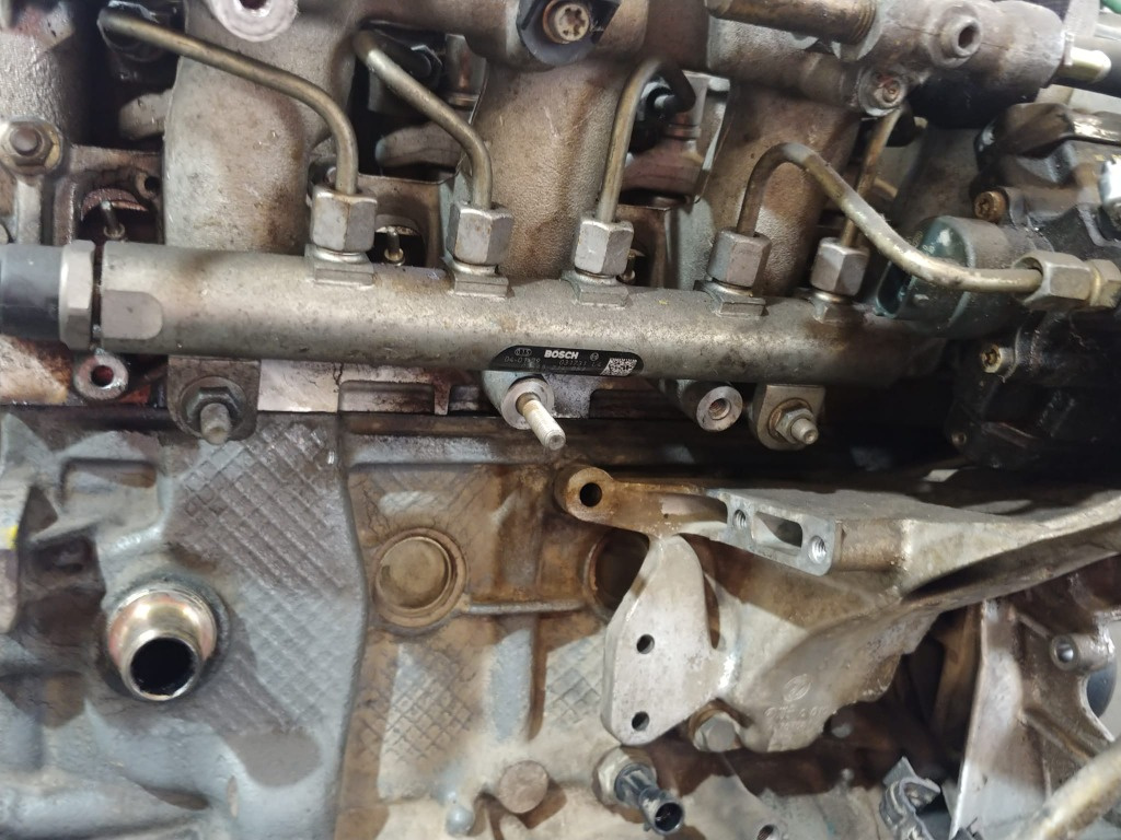 Rampa injectoare 1.9 d fiat punto multipla doblo stilo bravo 2 alfa romeo 147 156 0445214053