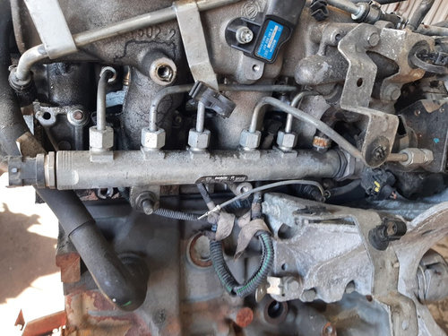 Rampa injectoare 1.9 d multijet fiat sedici grande punto croma suzuki sx4 0445214056