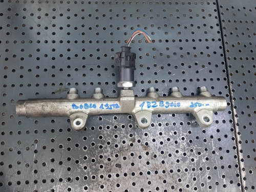 Rampa injectoare 1.9 jtd alfa romeo 147 156 lancia lybra fiat doblo stilo 0445214016