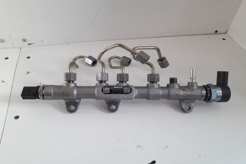 Rampa injectoare 2.0 d B47 851415402 BMW Seria 1 F20/F21 [facelift] [2015 - 2020]