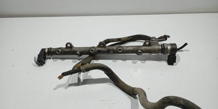 Rampa injectoare 2.0 d M47 778716406 BMW Seria 3 E90 [2004 - 2010]
