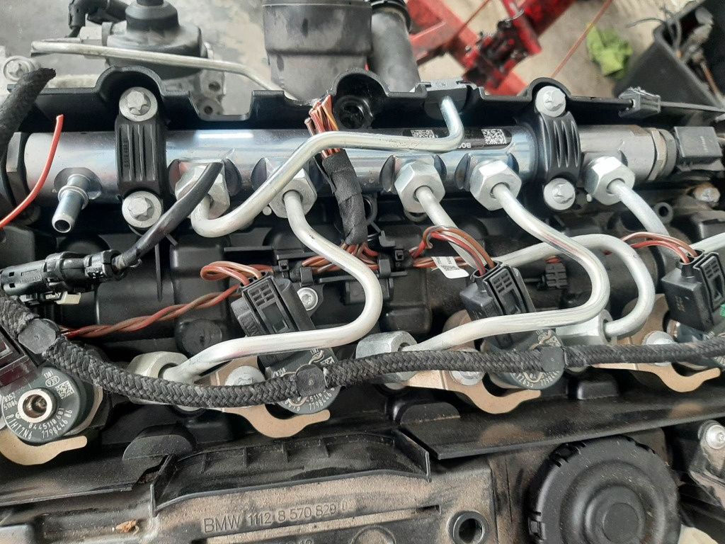 Rampa injectoare 2.0 d n47d20c bmw f30 e90 0445214182 7809127
