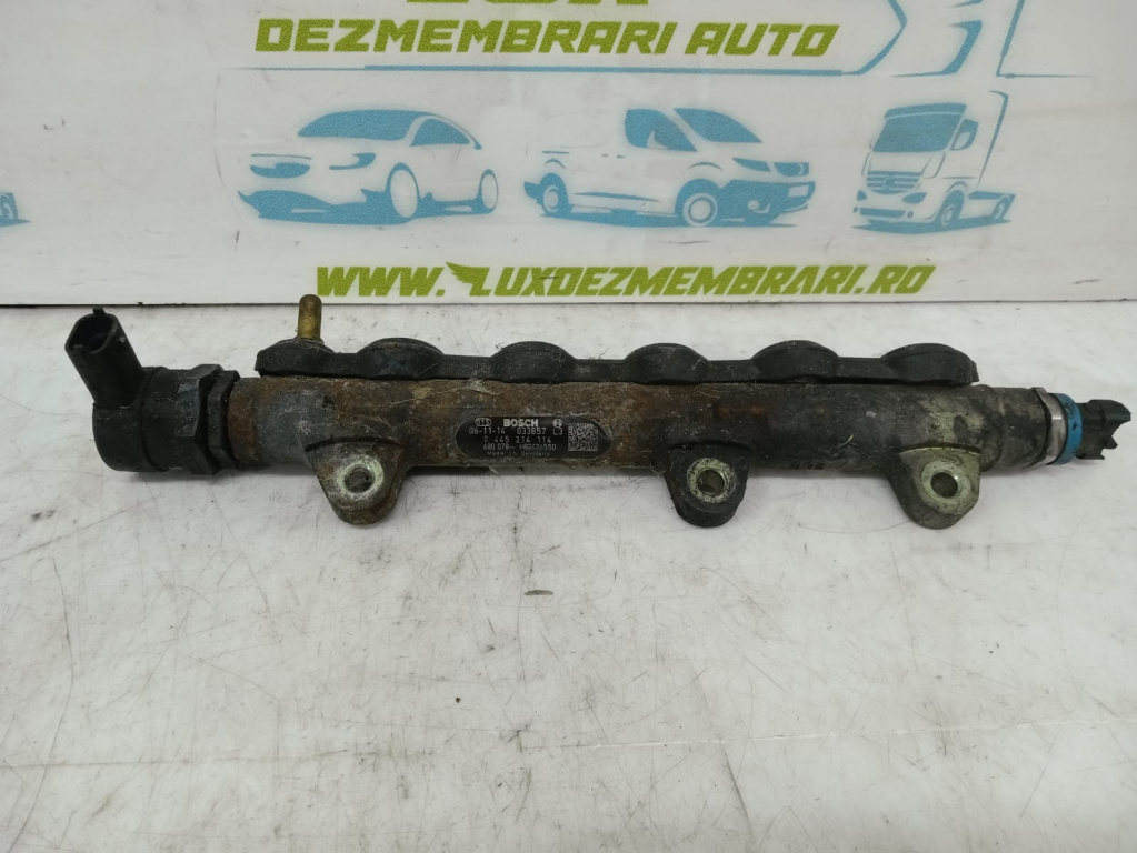 Rampa injectoare 2.0 dci M9R 0445214114 Opel Vivaro A [2002 - 2006]