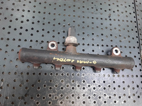 Rampa injectoare 2.0 tdci ford s-max c-max volvo v50 s40 ford focus 2 9681649580