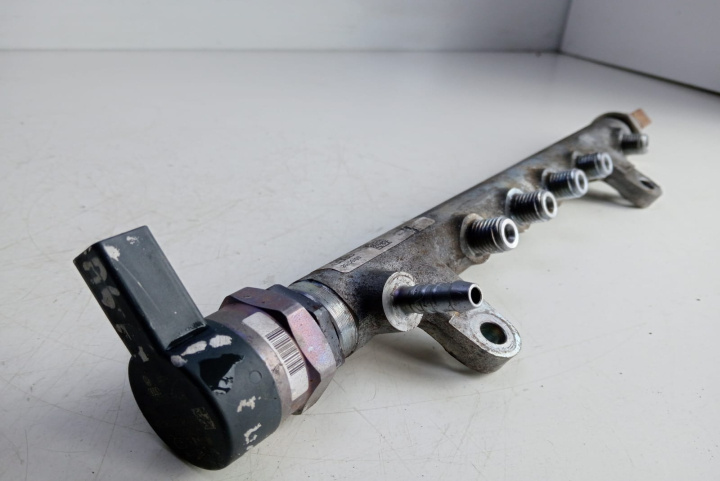 Rampa injectoare 2.0 tdi 03L130089A Audi A6 4F/C6 [facelift] [2008 - 2011]