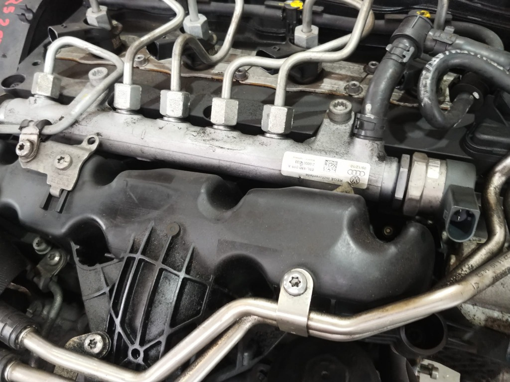 Rampa injectoare 2.0 tdi audi q5 a4 b8 audi a6 c6 audi a5 8t 03l130089a