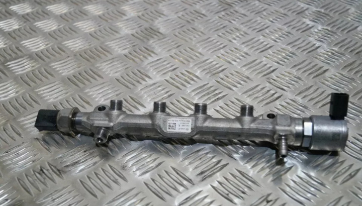 Rampa Injectoare 2.0TDI 04L089E Audi Q5 8R [facelift] [2012 - 2017]