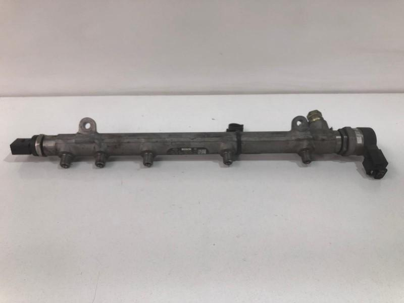 Rampa injectoare 2.2 cdi a6460701195 Mercedes-Benz C-Class W203 [2000 - 2004]