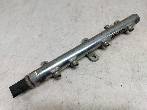 Rampa injectoare 2.3 hpi 0445214059 IVECO Daily 3 [1999 - 2006]