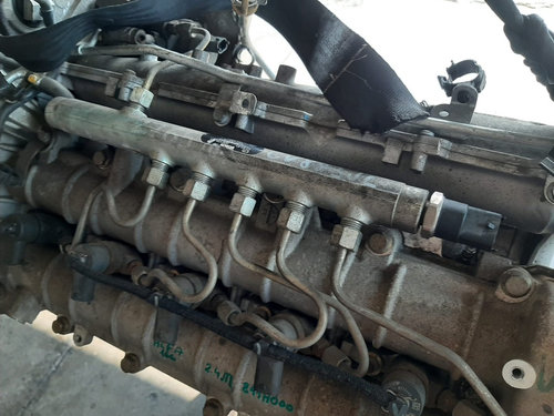 Rampa injectoare 2.4jtd 841h000 alfa romeo 166 936 0445215013 46745871