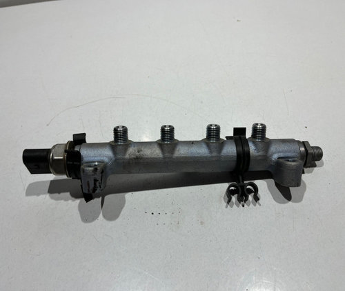 Rampa injectoare 4.2 TDI 057130089Q Audi A8 D4/4H [2010 - 2014]
