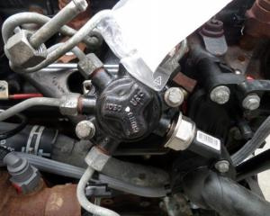Rampa injectoare 4M5Q9D280DB, Ford Focus 2 (id:180226)