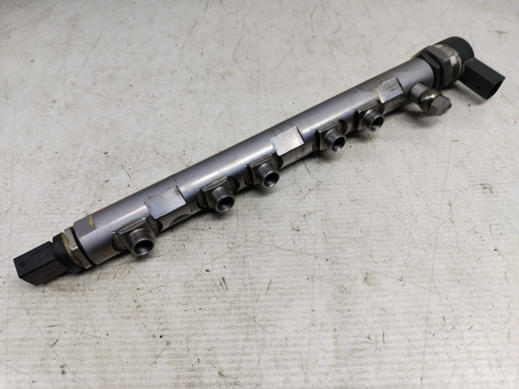 Rampa injectoare 780912901 0445214184 2.0 d n47d20a BMW Seria 5 E60/E61 [2003 - 2007]