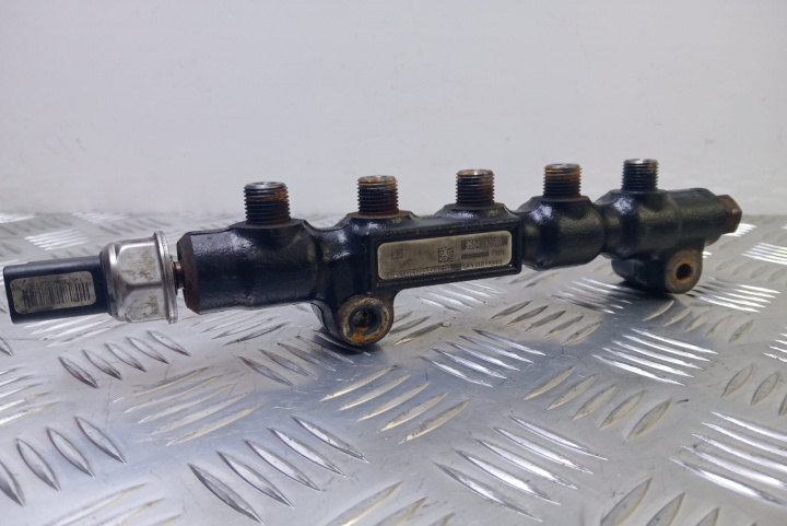 Rampa injectoare 9654592680 Ford Focus 2 [2004 - 2008]