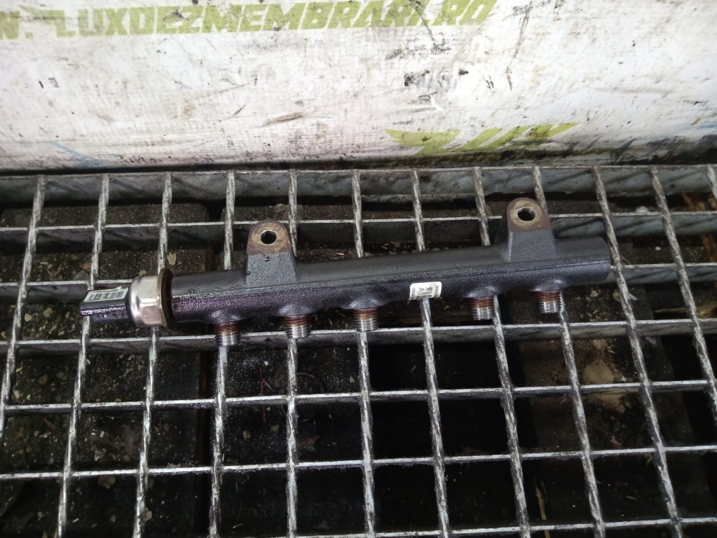 Rampa injectoare 9684753080-02 1.6 hdi 9h05 Peugeot 3008 [2010 - 2013]