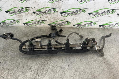 Rampa injectoare 98AG14A390LB / 98AG-14A390-LB Ford Focus [1998 - 2004] Hatchback 3-usi 1.6 MT (101 ...