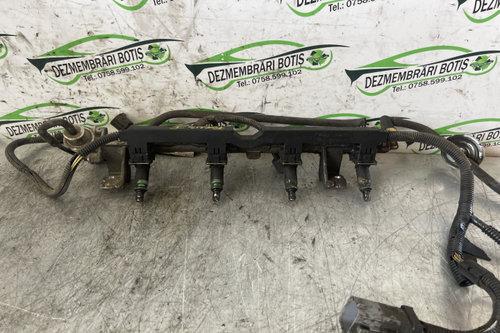 Rampa injectoare 98AG14A390LB / 98AG-14A390-LB Ford Focus [1998 - 2004] Hatchback 3-usi 1.6 MT (101 ...