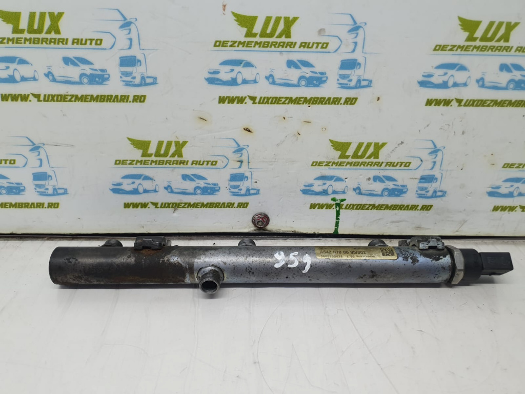 Rampa injectoare a64207006 3.0 cdi om642920 Mercedes-Benz CLS-Class C219 [2004 - 2008] 3.0 cdi om642920