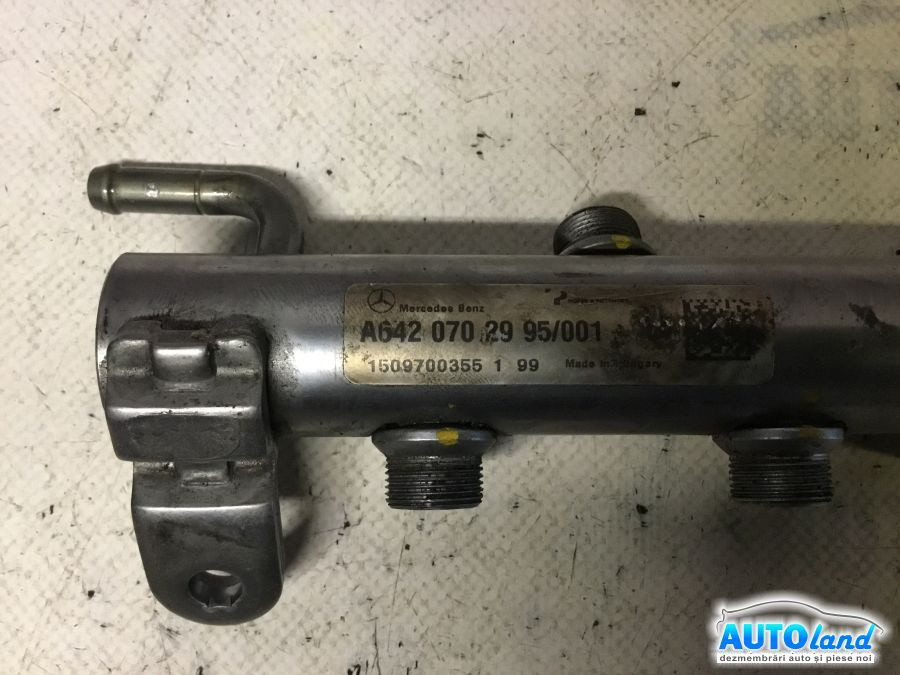 Rampa Injectoare A6420702995 Fara Regulator Mercedes-Benz VITO bus W639 2003