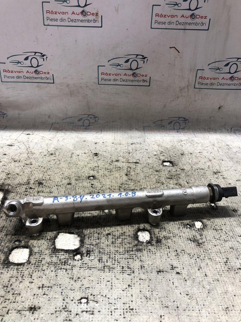 Rampa injectoare Audi A3 8Y 1.0 Benzina 2021, 05C133320A