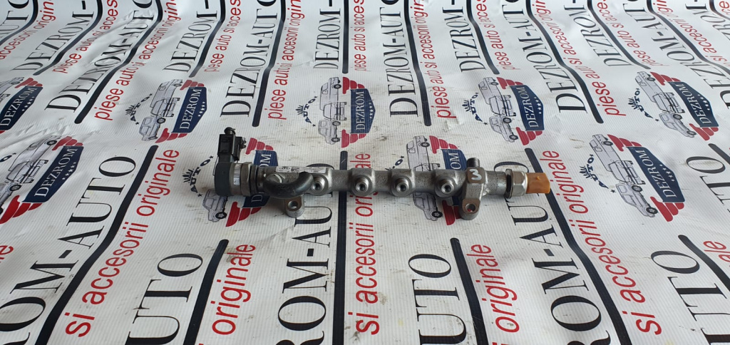 Rampa injectoare Audi A4 B8 2.0 TDI 177cp CGLC cod piesa : 03L130089Q
