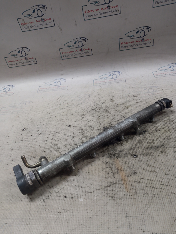 Rampa injectoare BMW 520 2010, 7787164