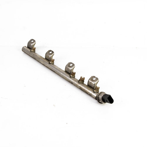 Rampa Injectoare BMW 7 (F01, F02, F03, F04) 2008 - 2015 Benzina 7547599, 1353754759906