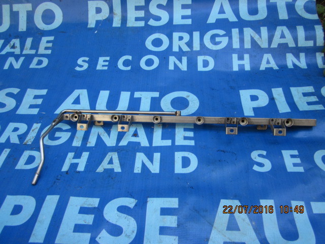Rampa injectoare BMW E46: 143894902