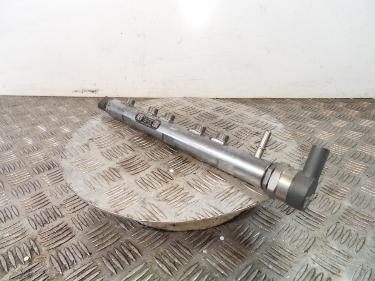 Rampa injectoare bmw e88 118d cod 0445214182 7809127