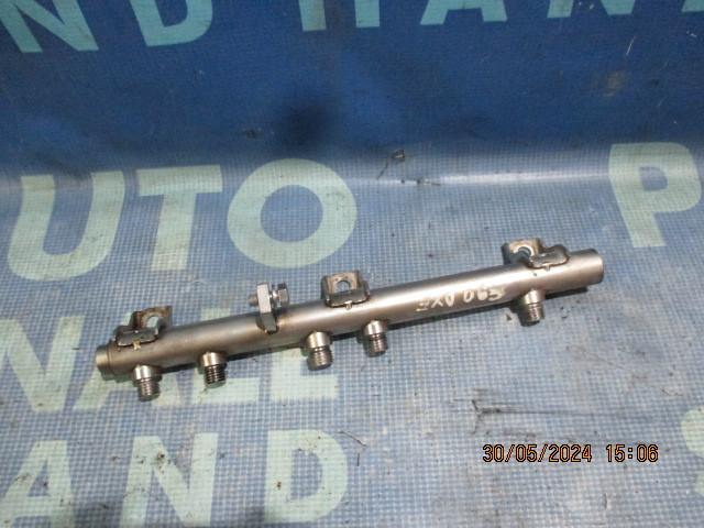 Rampa injectoare BMW E90 318i N43B20A; 7562474