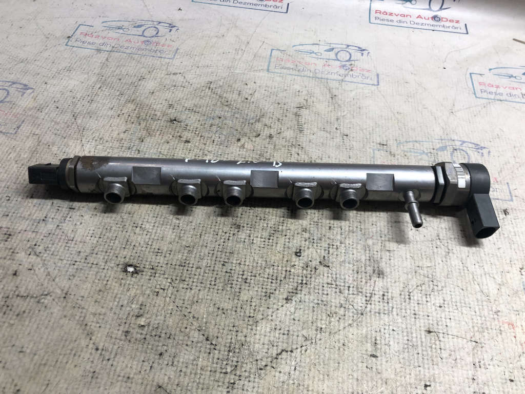 Rampa injectoare BMW F10 2.0 Motorina 2010, 780912804