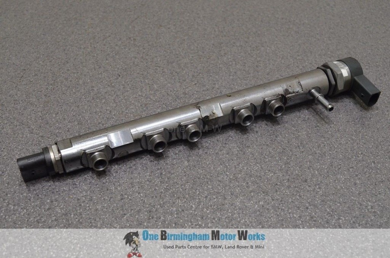 Rampa injectoare bmw f31 318d cod 0445214182 7809127